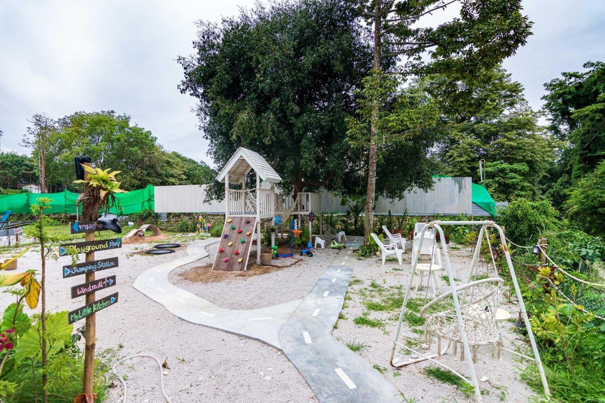 Thansila Resort Ranong Ngoại thất bức ảnh